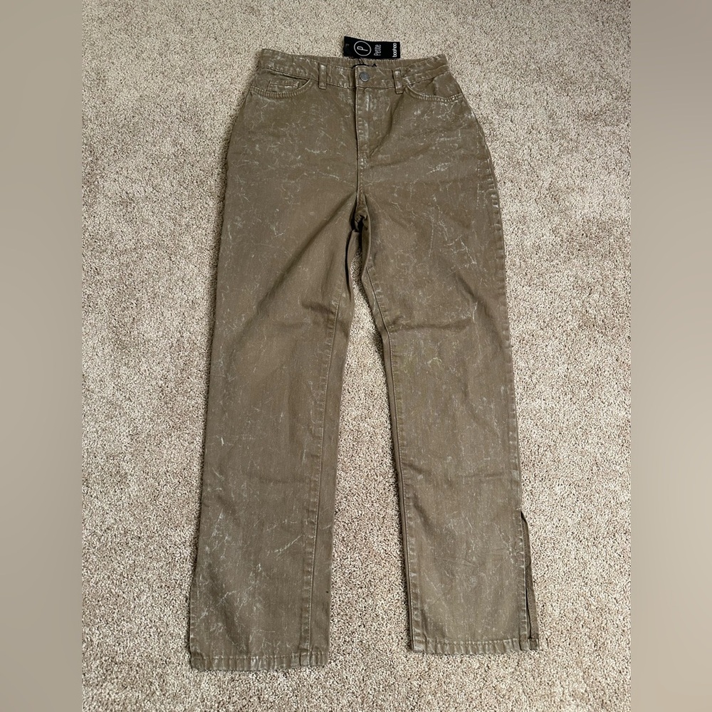 Boohoo Petite Acid Wash Split Hem Jeans - Picture 5 of 7